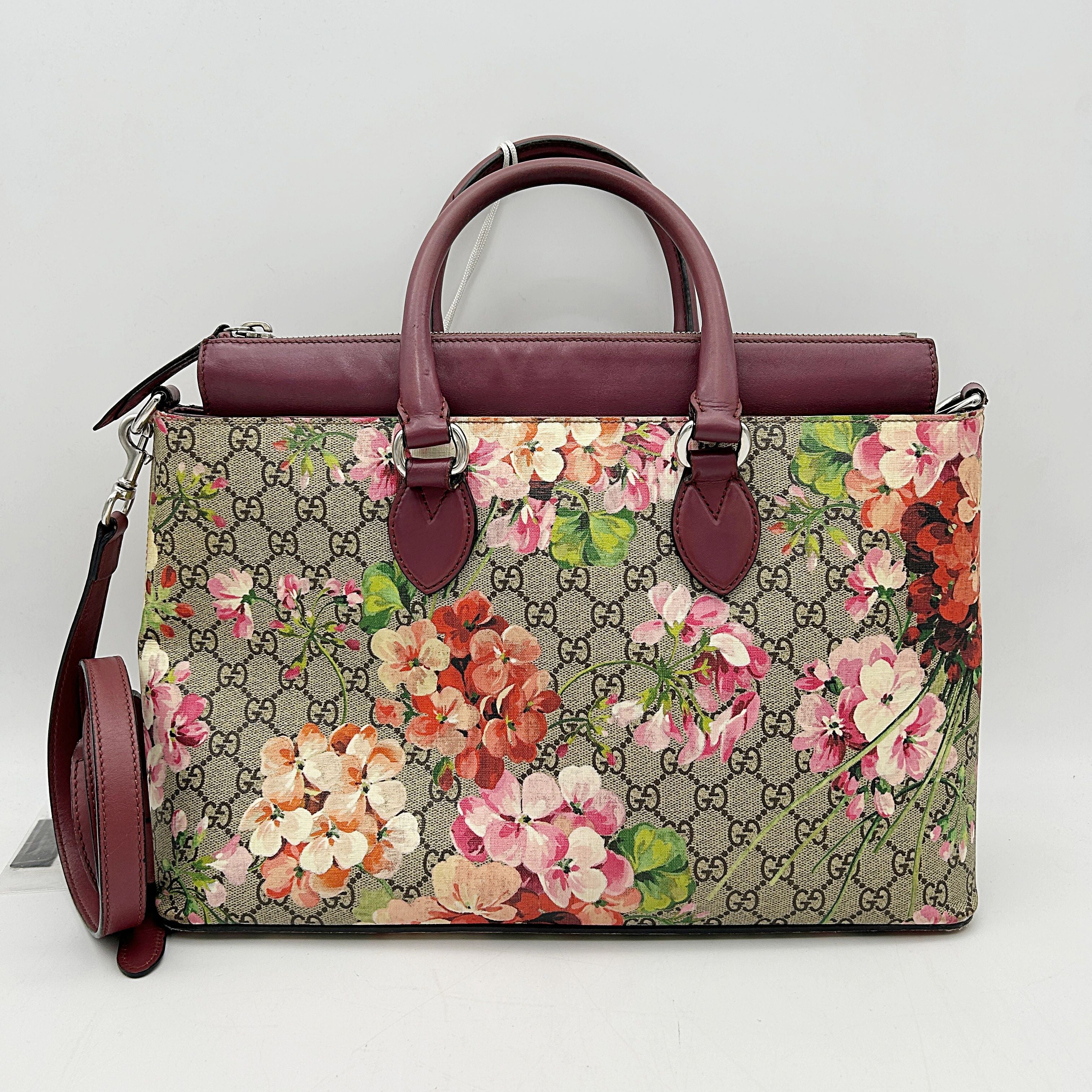 GUCCI GG Supreme Monogram Blooms Large Zip Top Tote Beige