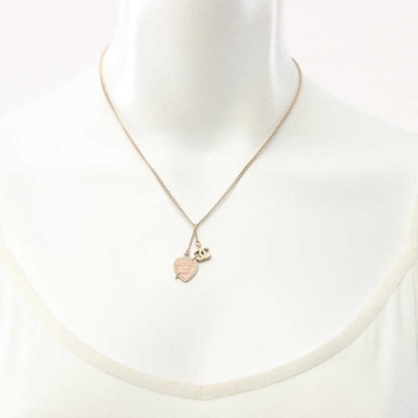 Chanel Coco Mark Heart Necklace Rhinestone Gold Light Pink Clear.