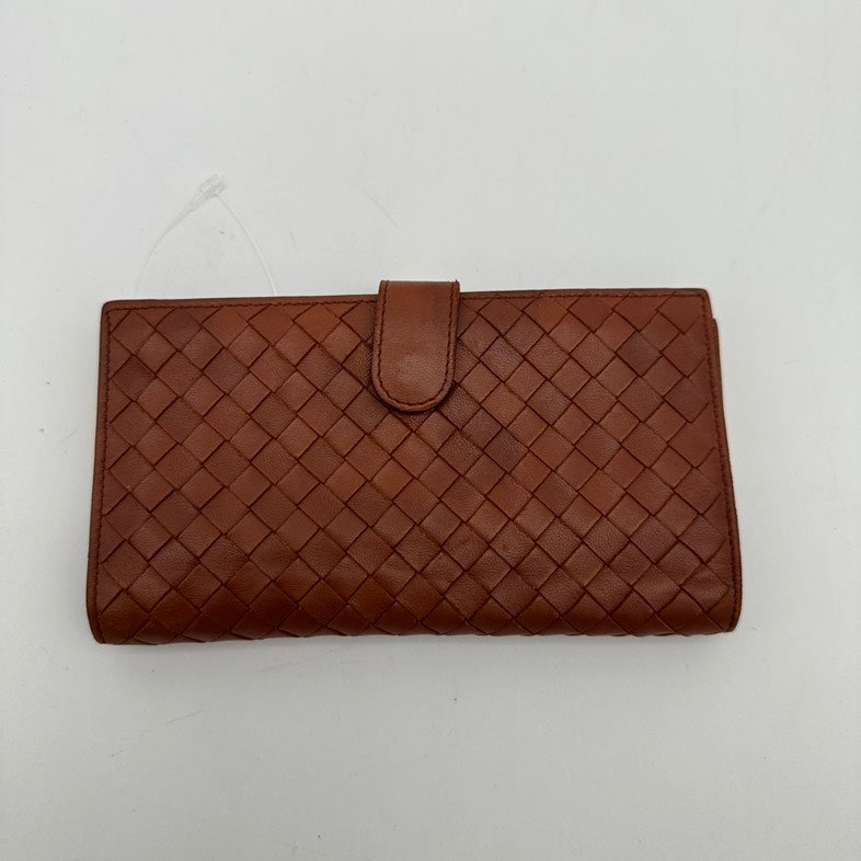 Bottega Veneta Brown Leather Woven Clutch Wristlet Medium.