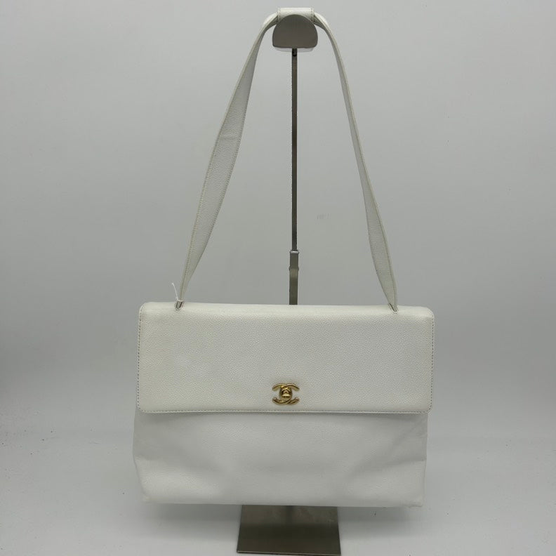 Chanel White Leather Shoulder Bag Medium Size.