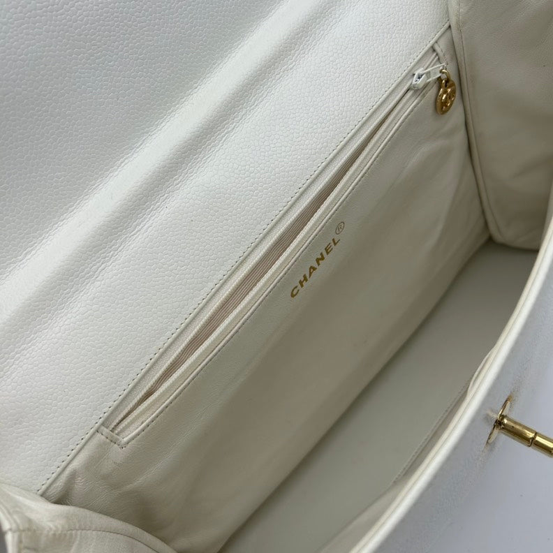 Chanel White Leather Shoulder Bag Medium Size.