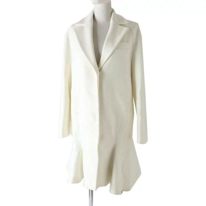 Christian Dior White Coat Size 34.